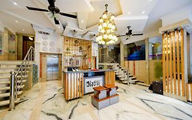 Natraj Yes Please -New Delhi